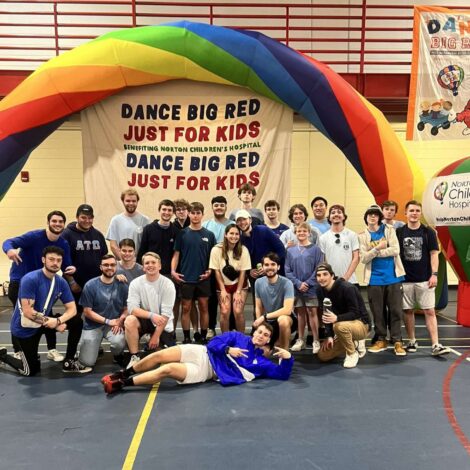 Zeta Omega Participates in Dance Big Red