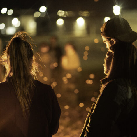 Beta Tau Chapter hosts campus bonfire