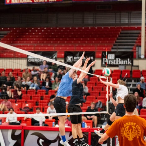Beta Tau Wins Second in Volleyball Intramural