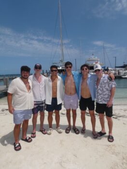 Brothers go to Cancun