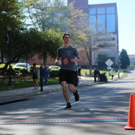 Theta Pi Hosts the Salmon Run 5k