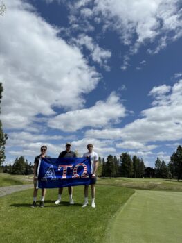 Taus Go Golfing