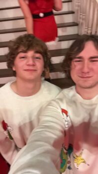 BROTHERS GO TO PHI MU DANCE