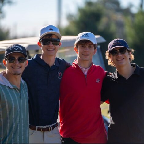 TAUS GO GOLFING