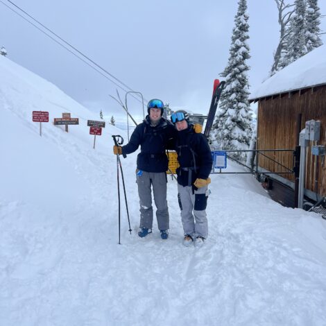 Brothers go skiing
