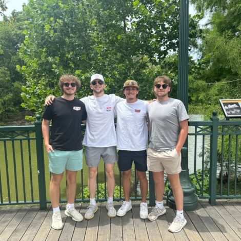 BROTHERS HEAD TO THE ZOO
