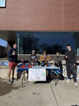 Brothers participating in Phi Delts 5k philanthropy event