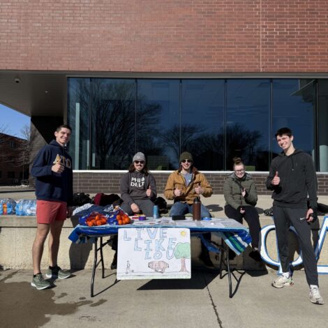 Brothers participating in Phi Delts 5k philanthropy event