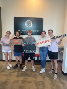 Brothers do an escape room!