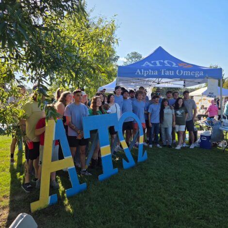 Family Tailgate Group Photo