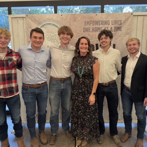 Epsilon Delta Shows out for Down Home at Their Annual Hoedown!