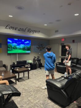 Brothers Hold Wii golf tournament at the chapter house