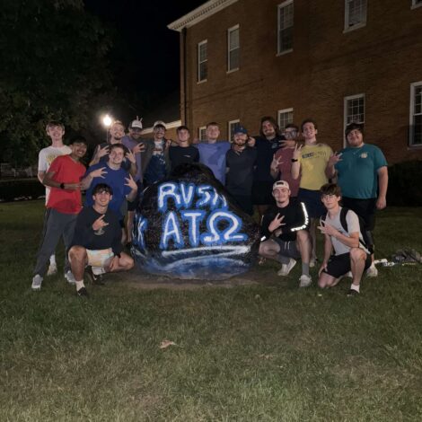 Beta Rho Promotes Fall Rush