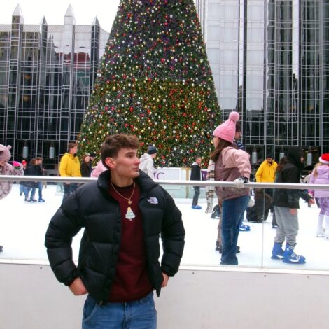 Rocking Around the Christmas Tree!