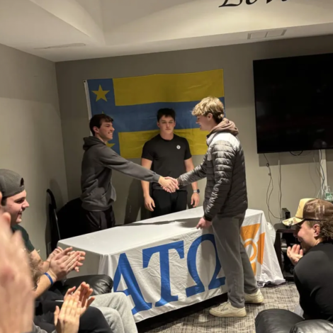 Potential New Member Signs Bid