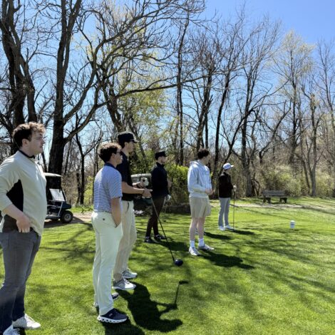 Alpha Pi hosts annual alumni golf outing